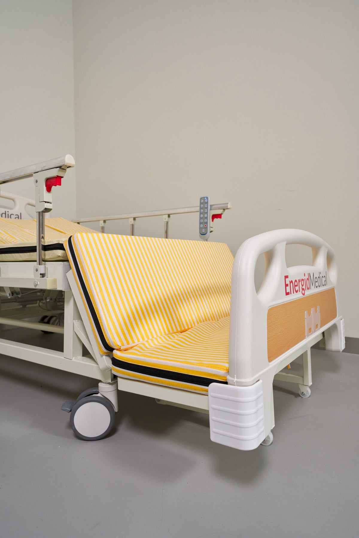 Pat medical electric cu 5 funcții + rotire laterală – EnergidMedical